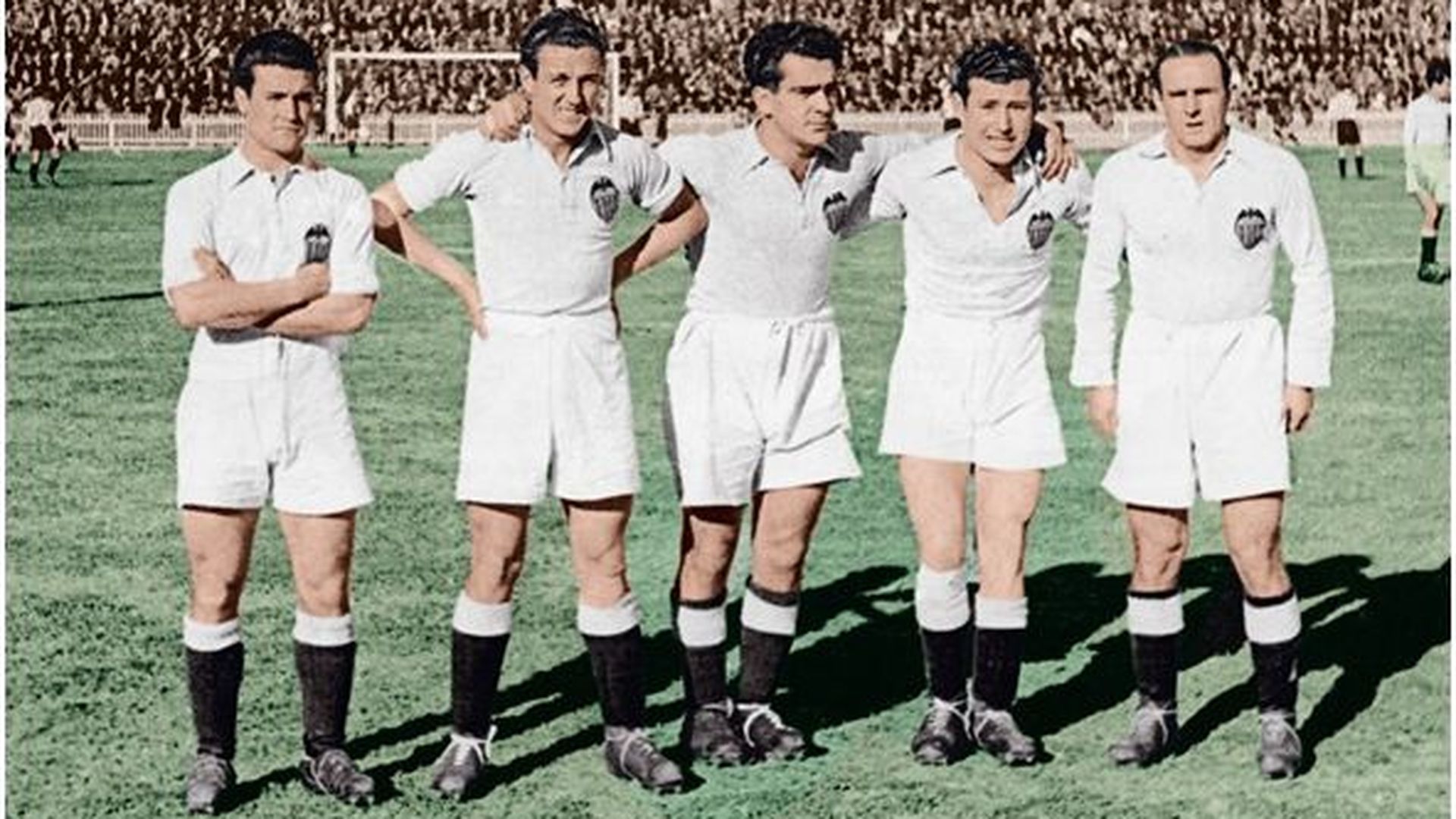 delantera_electrica_del_valencia_cf_foto_valencia_cf_001.jpg delantera_electrica_del_valencia_cf_foto_valencia_cf_001.jpg