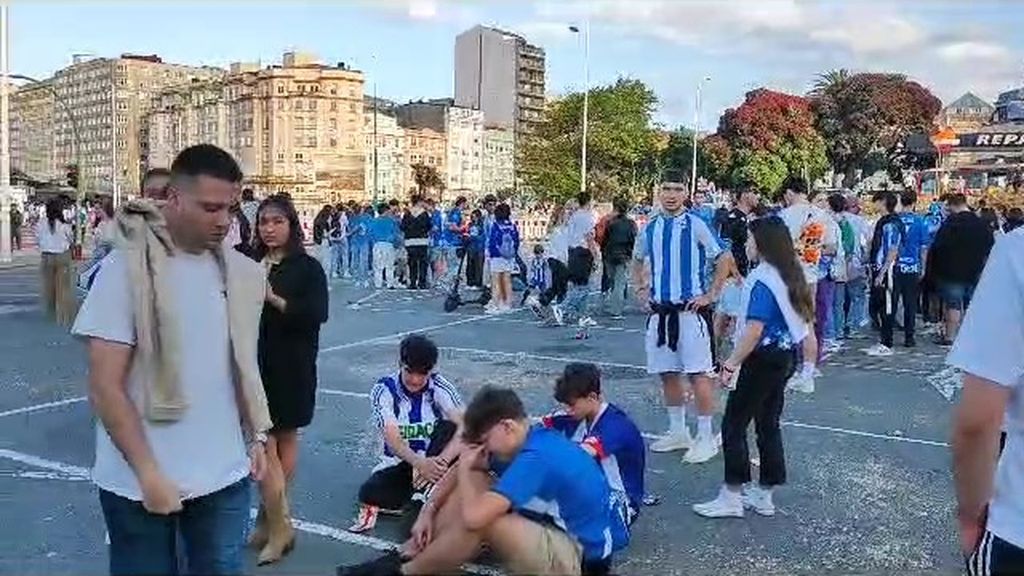 Desolación en Riazor tras la eliminación del Dépor ante el Castellón