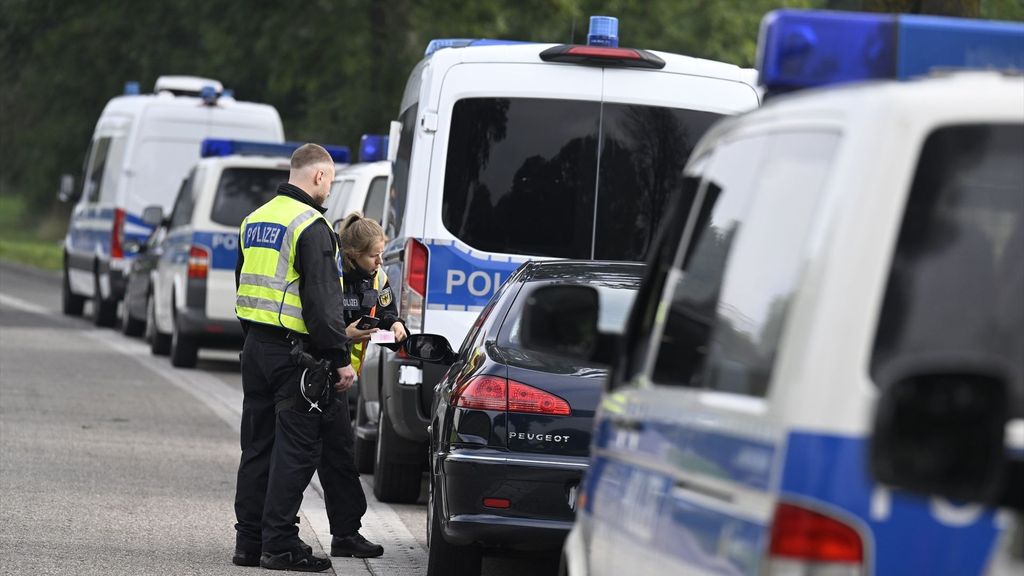 Detenido en Alemania por crear una “lista de la muerte” en la dark web contra los excancilleres Angela Merkel y Olaf Scholz