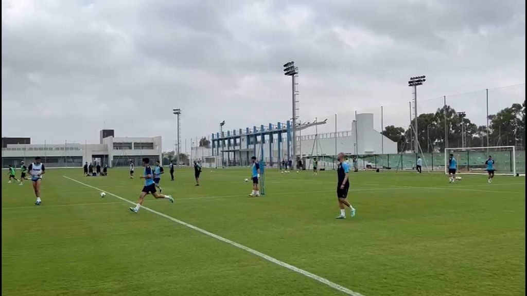Día simbólico: primer entrenamiento del Málaga en La Academia