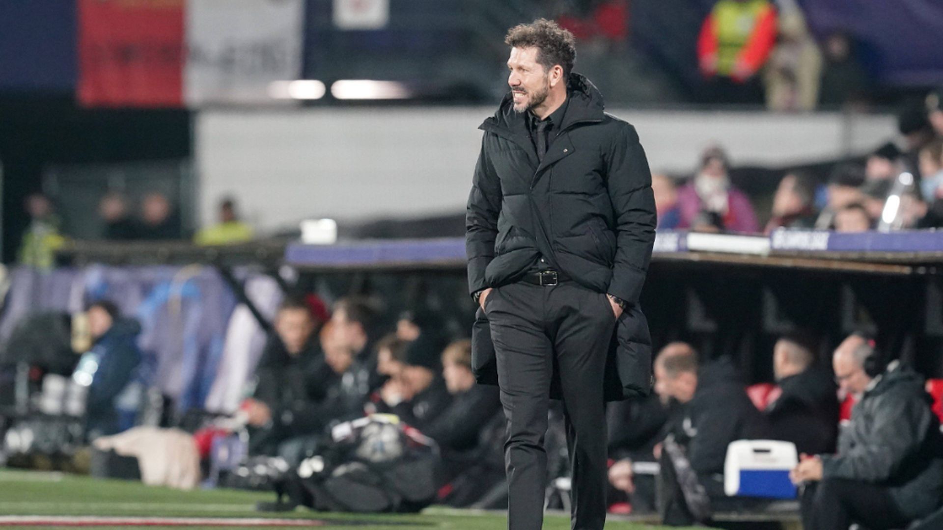 diego_pablo_simeone_durante_el_partido_ante_el_feyenoord_fuente_cordon_press.jpg