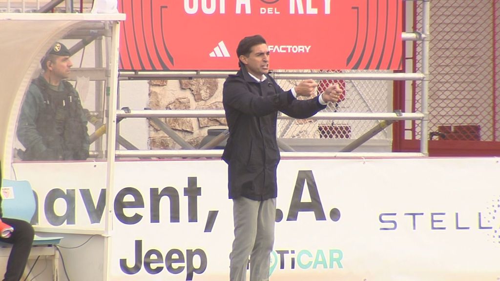 El partido de Diego Alonso en el banquillo del Sevilla durante la eliminatoria de Copa frente al Quintanar