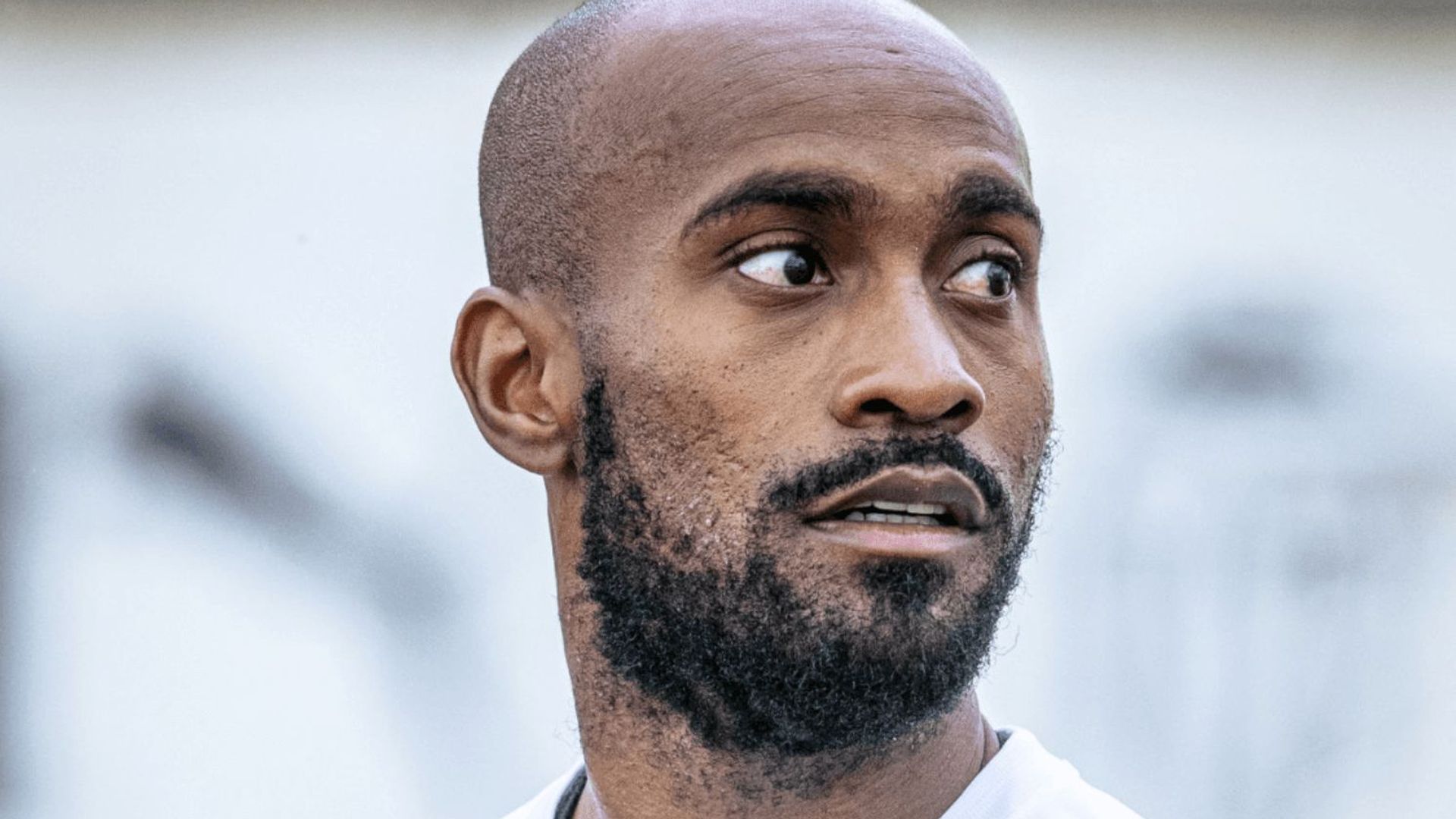 dimitri_foulquier_en_el_primer_entrenamiento_de_la_pretemporada_foto_valencia_cf9.png dimitri_foulquier_en_el_primer_entrenamiento_de_la_pretemporada_foto_valencia_cf9.png