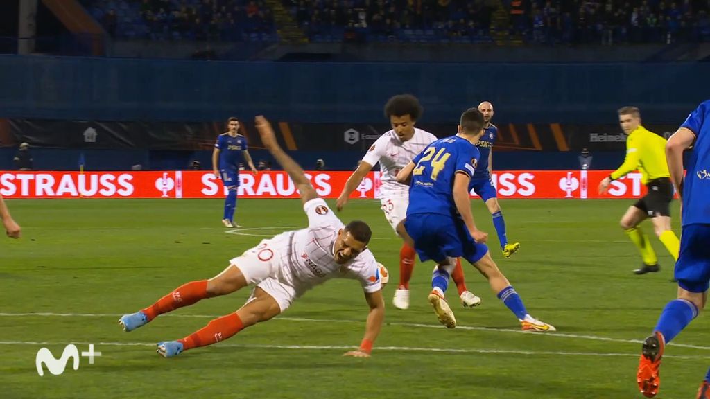 Dinamo Zagreb-Sevilla: Lesión de Diego Carlos