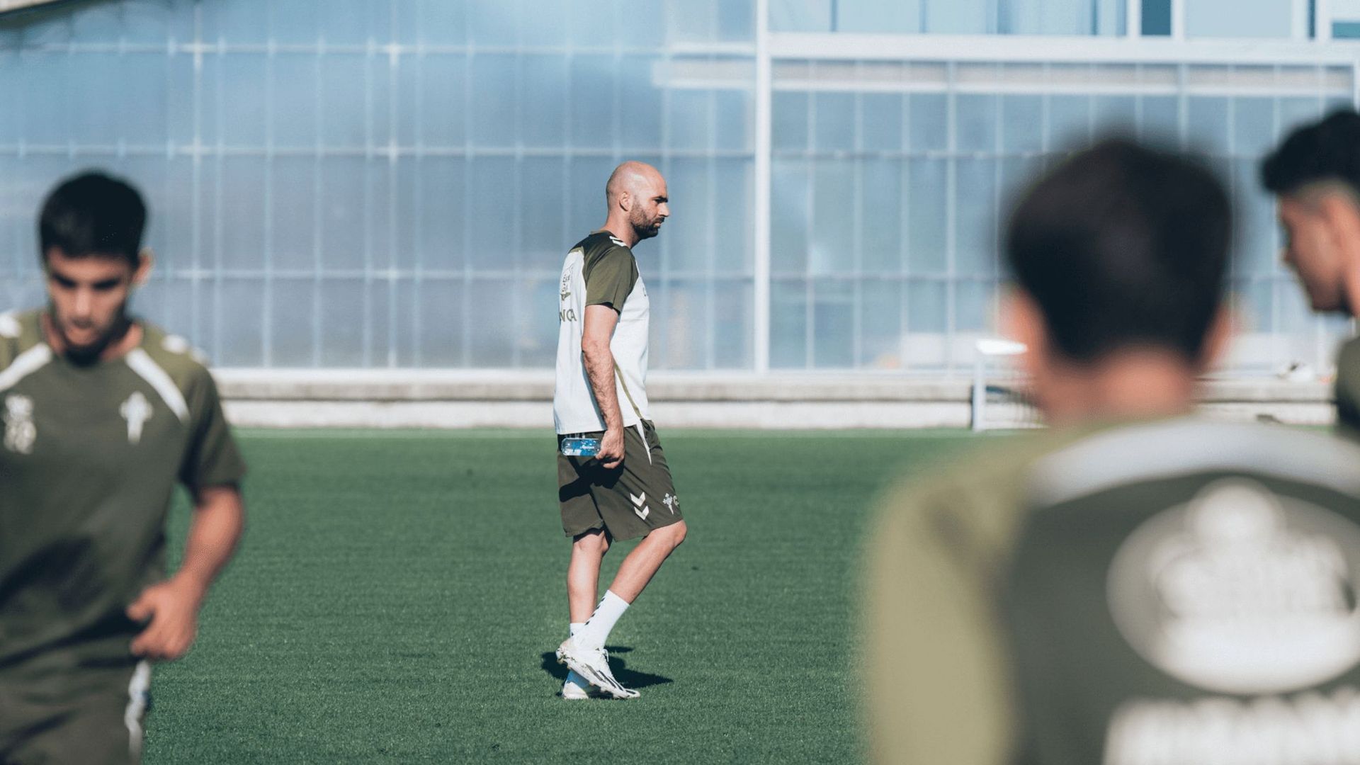 diseno_sin_titulo___2025_10_18t153142893png_001.png diseno_sin_titulo___2025_10_18t153142893png_001.png