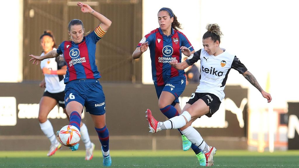Candela Andújar decide el derbi femenino