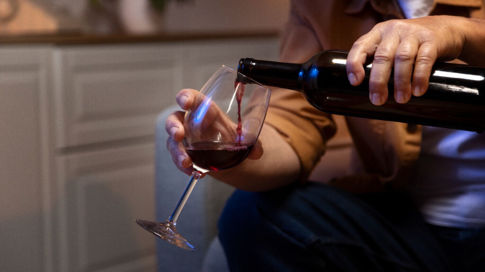 el_15_de_las_consultas_medicas_tienen_que_ver_con_el_consumo_de_alcohol_001.jpg el_15_de_las_consultas_medicas_tienen_que_ver_con_el_consumo_de_alcohol_001.jpg