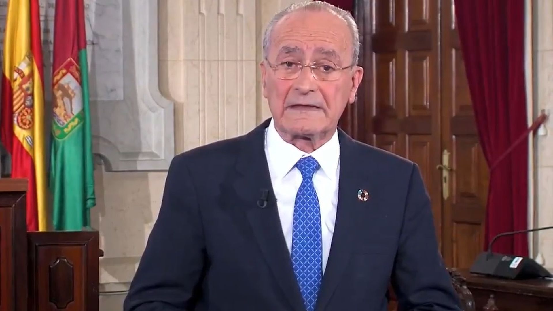 el_alcalde_de_la_torre_durante_su_discurso.jpg el_alcalde_de_la_torre_durante_su_discurso.jpg