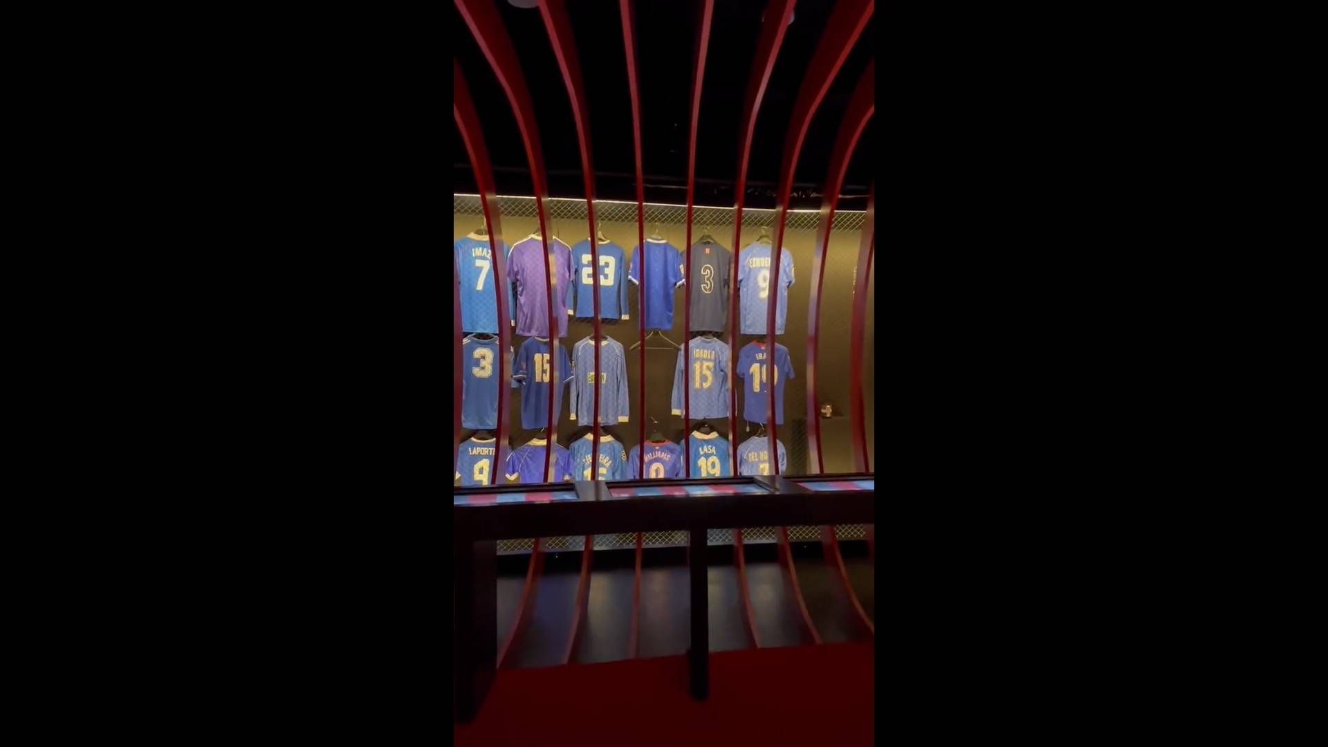 el_athletic_presenta_la_equipacion_del_125_aniversario_001.jpg el_athletic_presenta_la_equipacion_del_125_aniversario_001.jpg