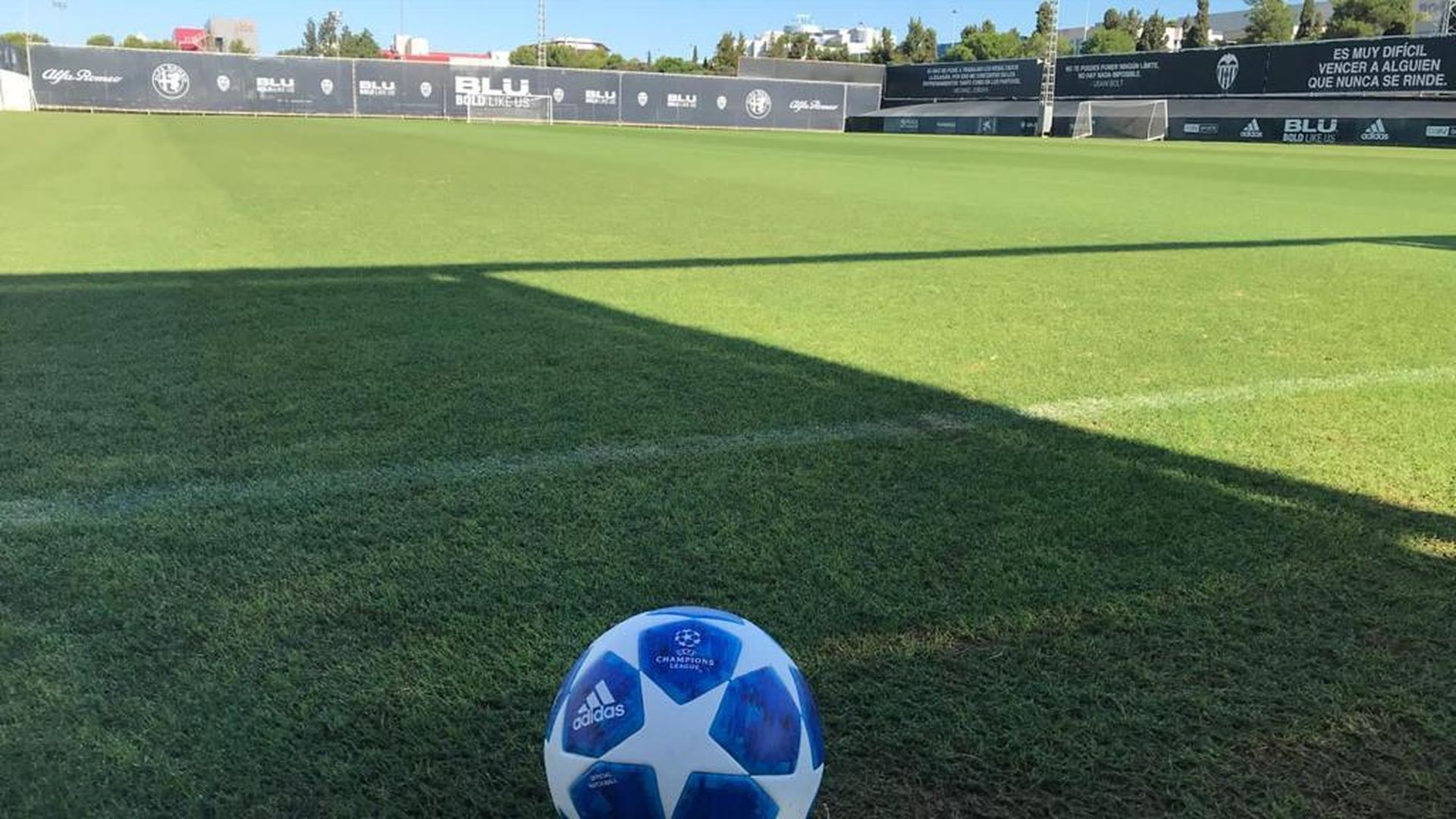 el_balon_para_la_champions_001.jpeg el_balon_para_la_champions_001.jpeg