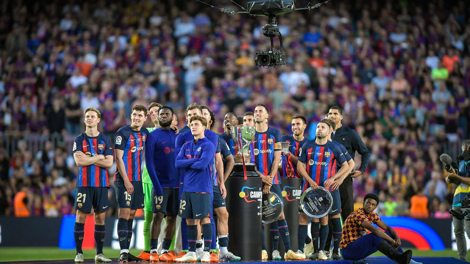 el_barca_celebra_los_titulos_de_liga_y_copa_foto_cordon_press.jpg el_barca_celebra_los_titulos_de_liga_y_copa_foto_cordon_press.jpg