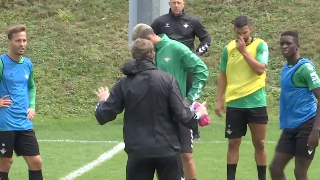 El Betis se pone el mono de trabajo