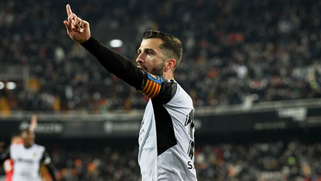 (MEDIASET) Mercado de fichajes: el once de gala del Valencia con el que sueña la afición para la temporada que viene