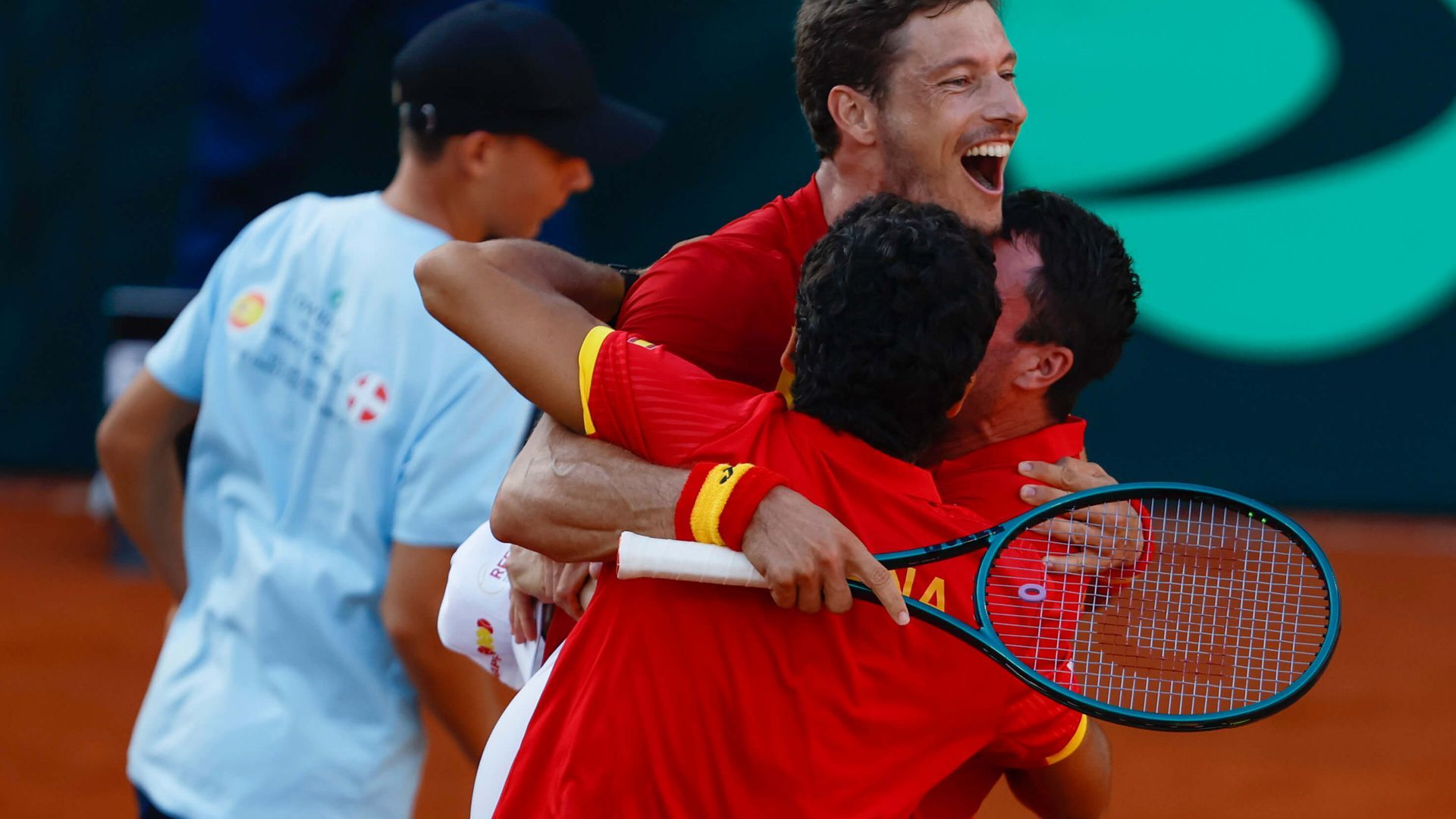 el_combinado_espanol_celebra_su_victoria_ante_dinamarca_foto_efe_001.jpg