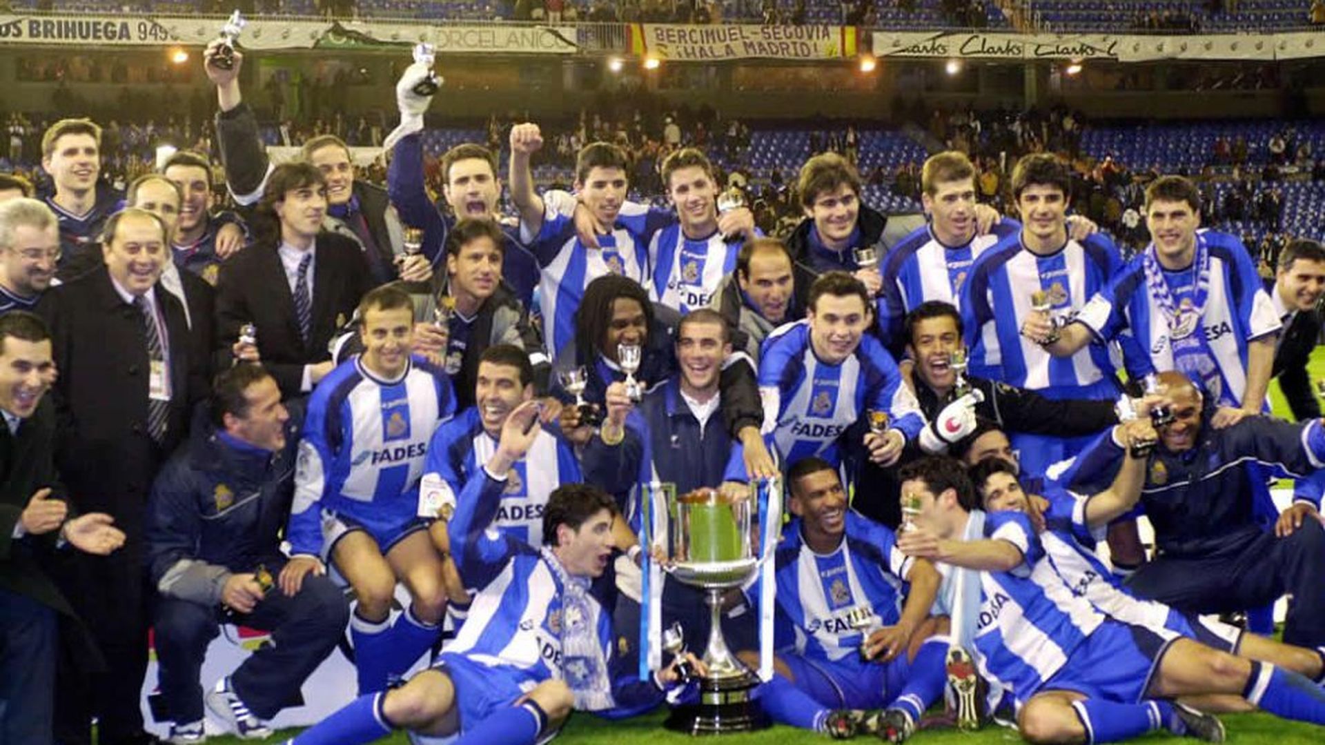 el_deportivo_campeon_de_la_copa_del_rey_ante_el_real_madrid_en_el_ano_2002.jpg