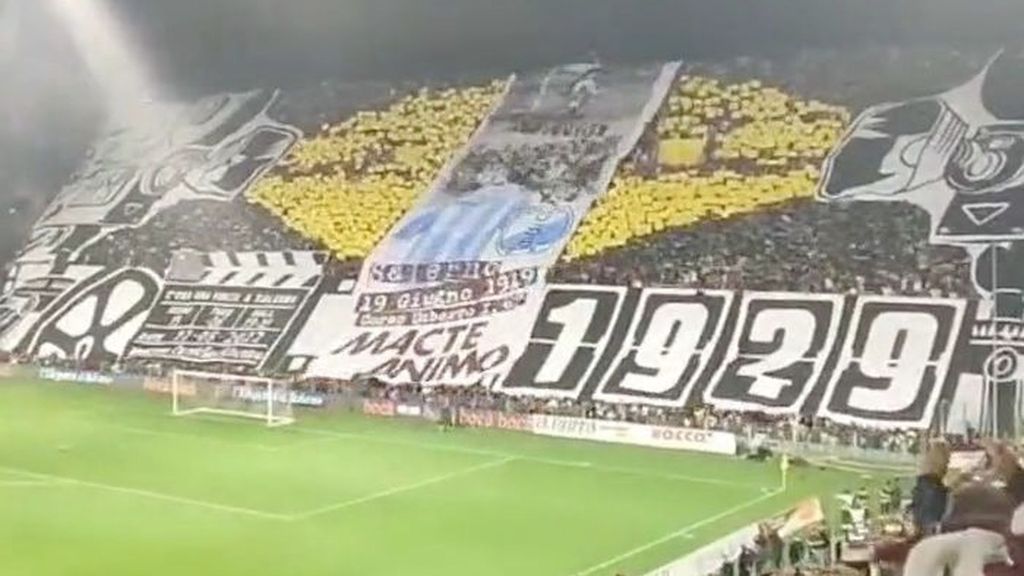 Uno de los mejores tiros de la historia del fútbol (Salernitana)