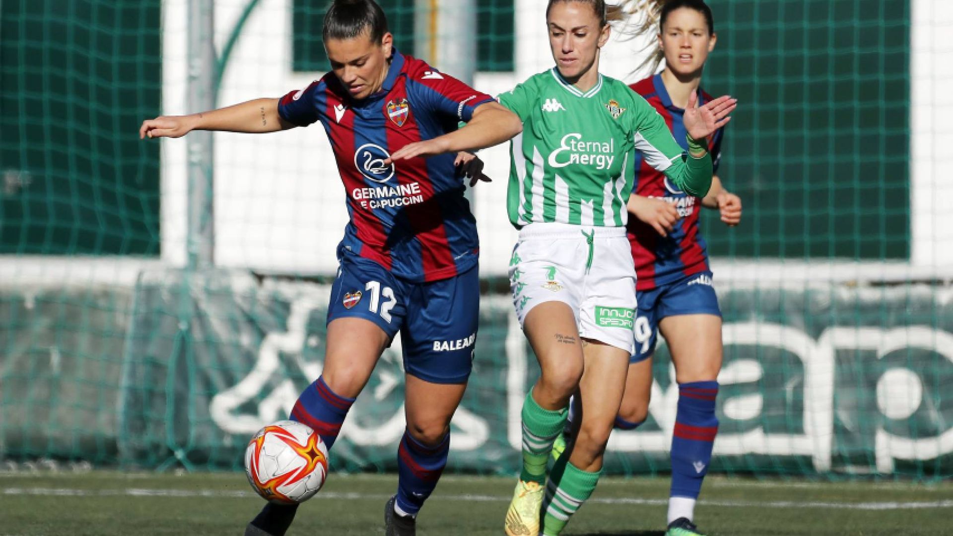el_levante_ud_femenino_no_encuentra_el_acierto_ni_la_suerte_ante_el_betis_001.jpeg