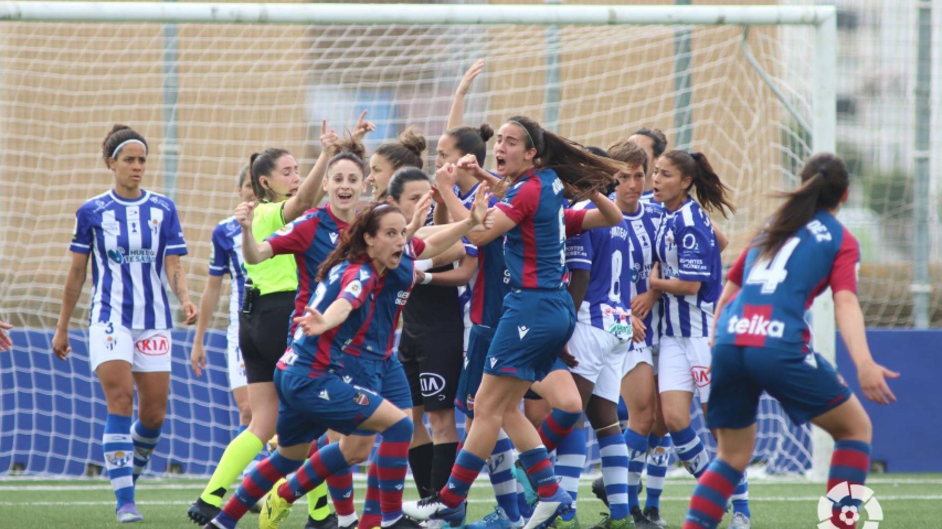 el_levante_ud_firma_una_victoria_importantisima_ante_el_sporting_de_huelva_con_un_espe.jpg el_levante_ud_firma_una_victoria_importantisima_ante_el_sporting_de_huelva_con_un_espe.jpg