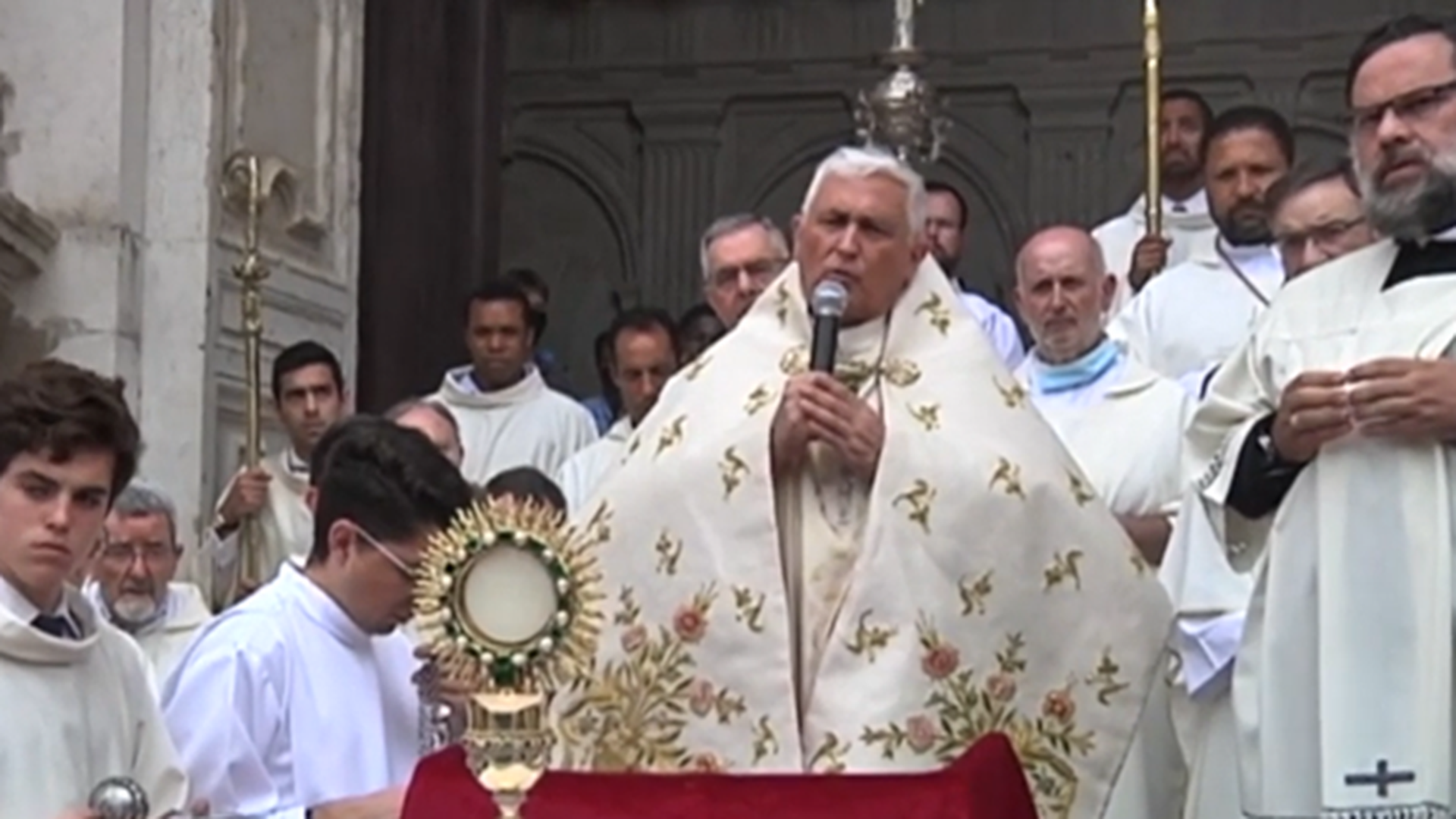 El obispo de Cádiz Rafael Zornoza