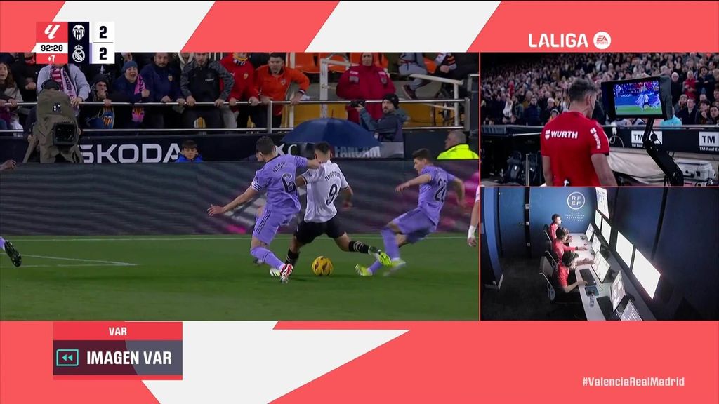 Valencia 2-2 Real Madrid: El penalti sobre Hugo Duro anulado por el VAR