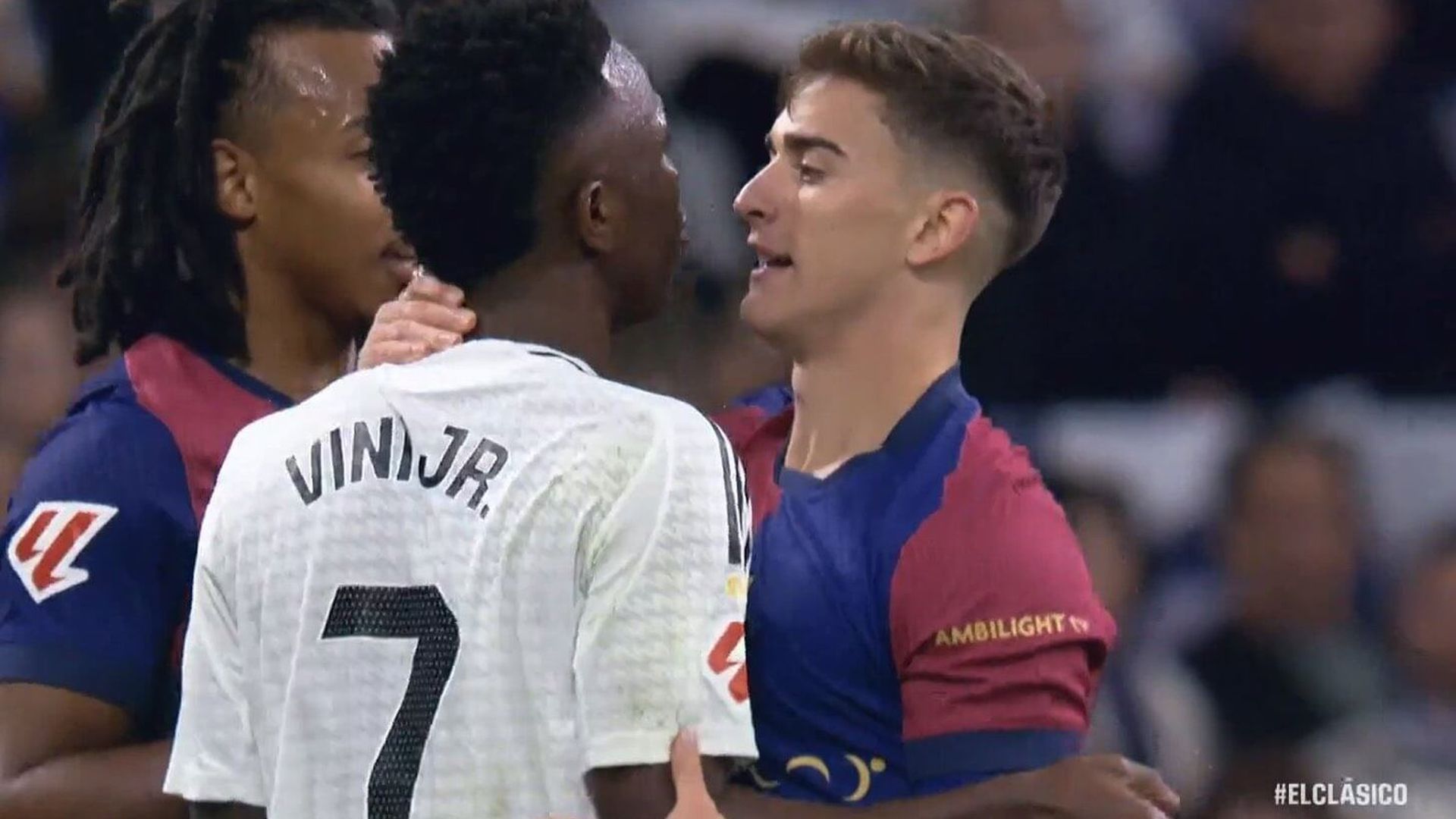 el_pique_entre_vinicius_y_gavi_en_el_clasico.jpg