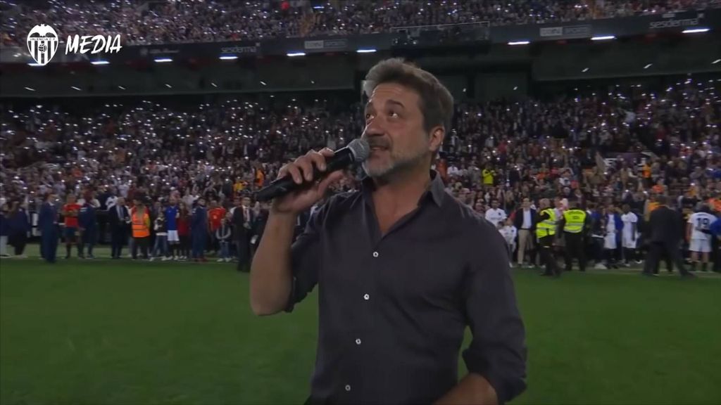 EL POEMA DEL CENTENARIO RECITADO POR ENRIQUE ARCE, UNO DE LOS MOMENTOS MÁS EMOTIVOS DEL DOMINGO