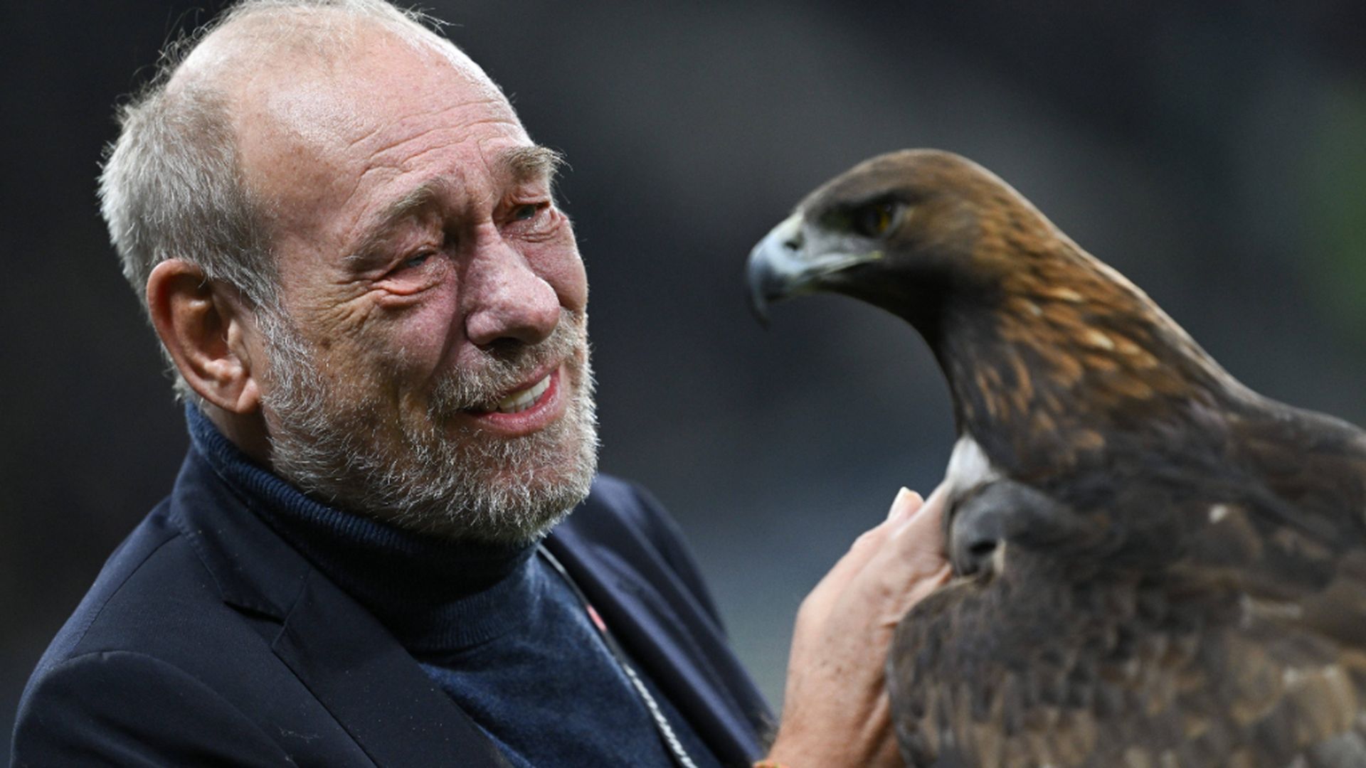 el_presidente_del_frankfurt_se_despide_con_un_mensaje_para_la_mierda_nazi_vomitarles_e.jpg el_presidente_del_frankfurt_se_despide_con_un_mensaje_para_la_mierda_nazi_vomitarles_e.jpg