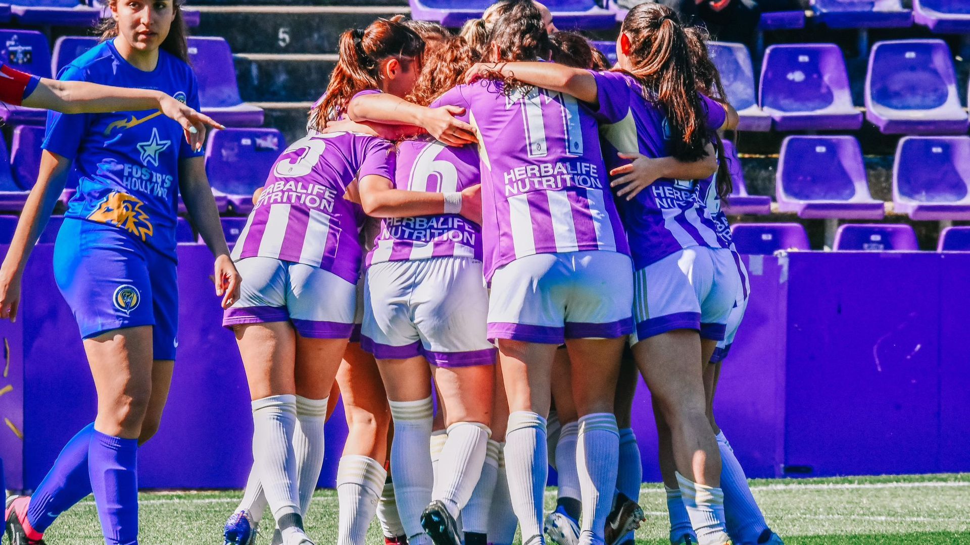 el_rv_simancas_celebra_su_primer_gol_en_zorrilla_foto_sara_cabezas.jpeg el_rv_simancas_celebra_su_primer_gol_en_zorrilla_foto_sara_cabezas.jpeg