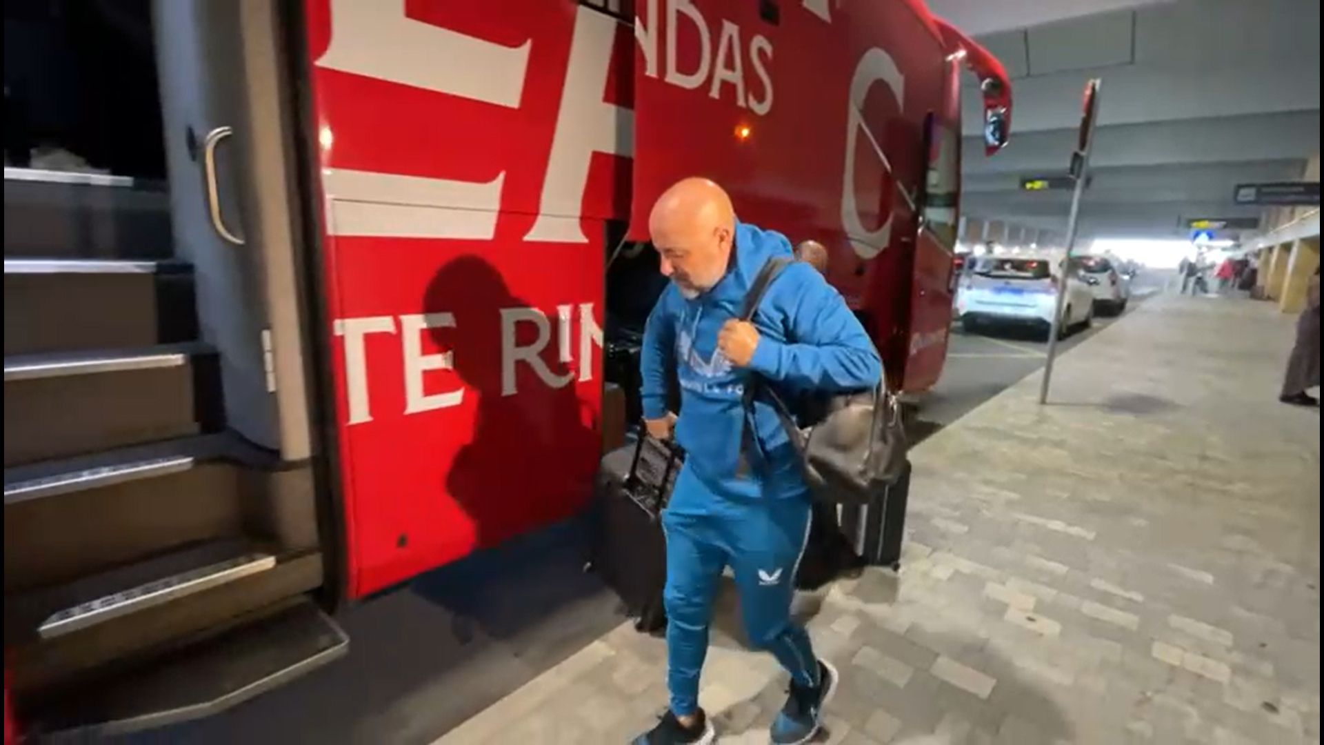 el_sevilla_pone_rumbo_a_manchester_para_cerrar_la_champions.jpg