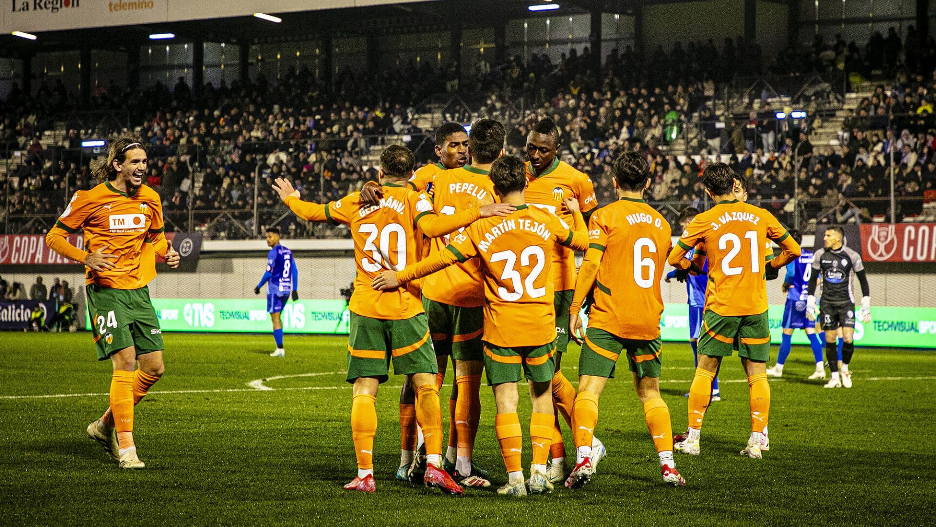 el_valencia_cf_celebra_el_primer_gol_en_ourense_foto_vcf.jpg