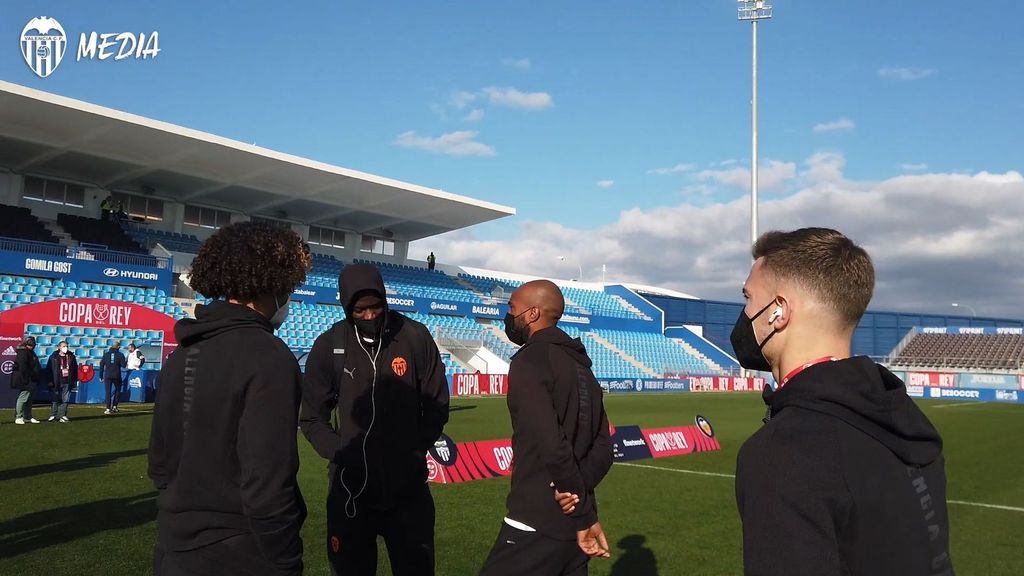 El Valencia llega al estadio balear