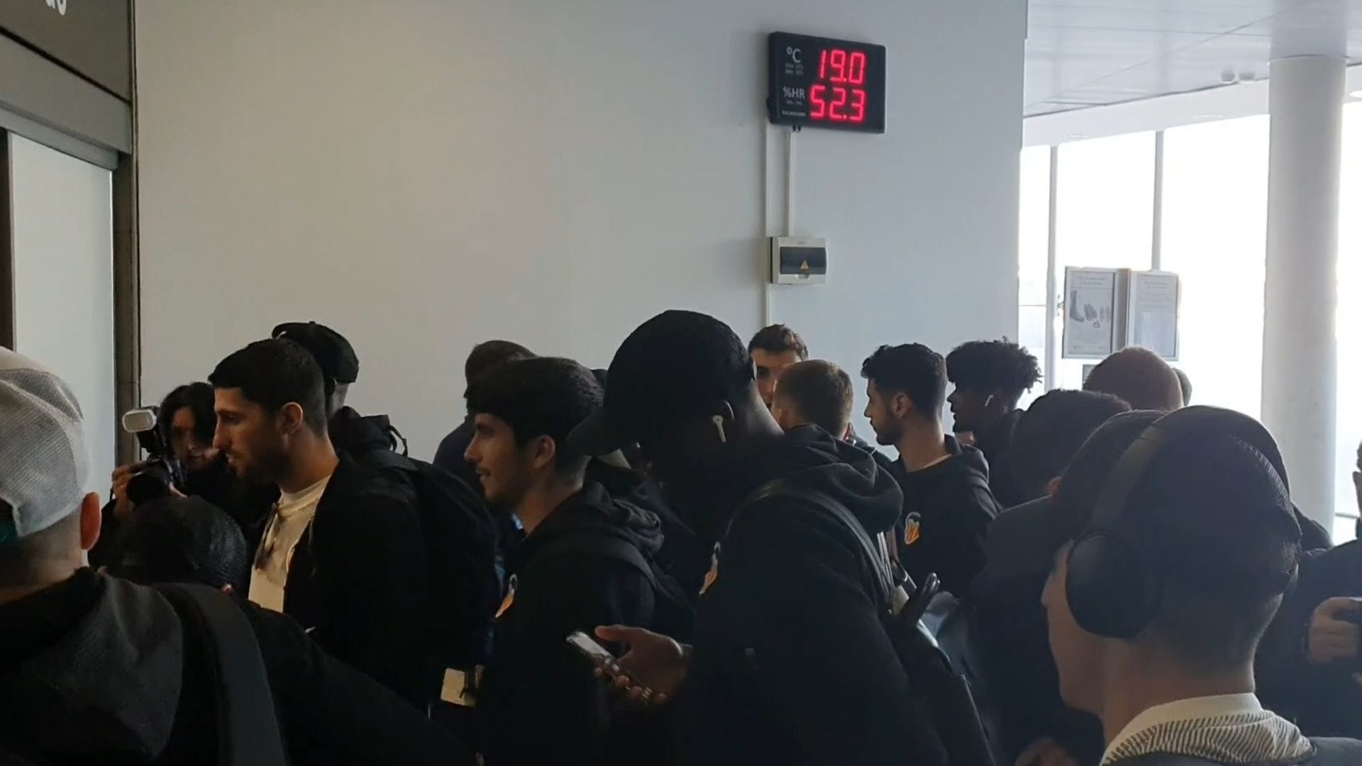el_valencia_viaja_a_arabia_saudi_para_disputar_la_supercopa_de_espana.jpg