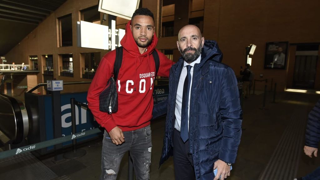 En-Nesyri llega a Sevilla para fichar por el Sevilla FC