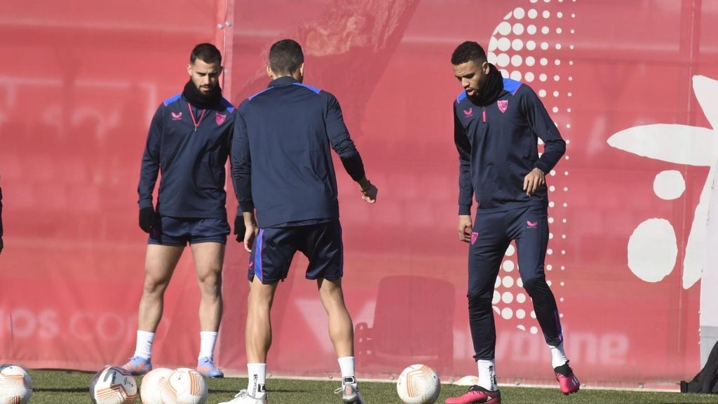 Entrenamiento del Sevilla tras la victoria frente al Mallorca en LaLiga y para comenzar a preparar el partido frente al PSV