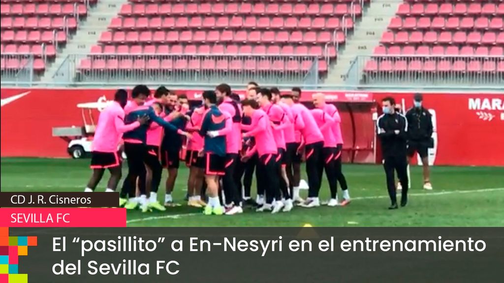 El 'pasillito' a En-Nesyri en el entrenamiento del Sevilla FC