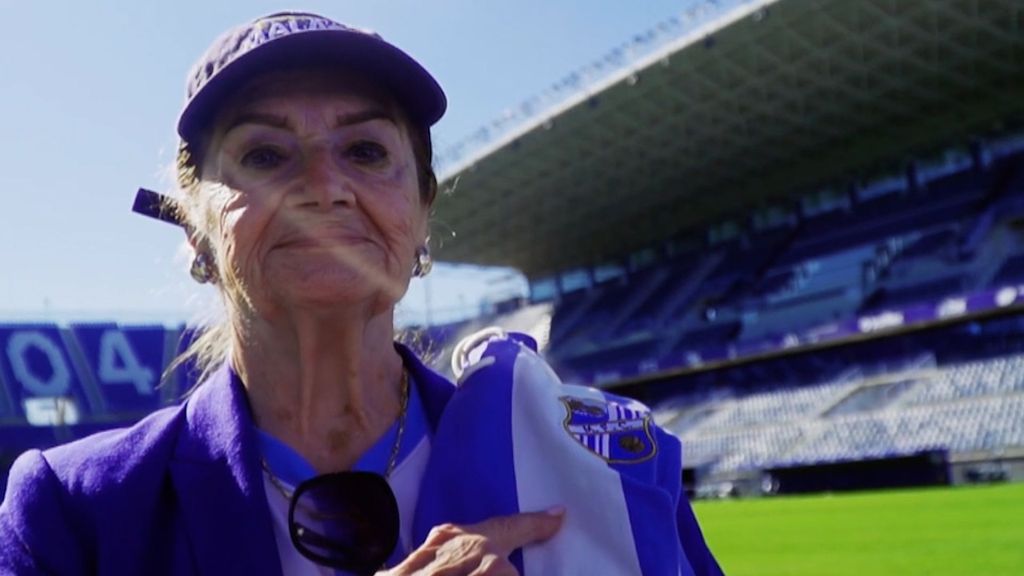 Encarnita, la abonada más antigua del Málaga