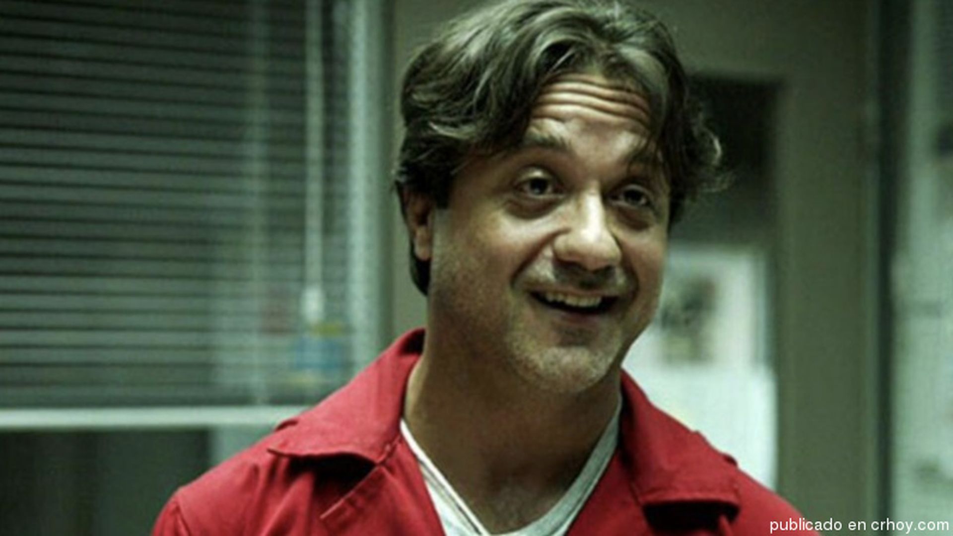 enrique_arce_caracterizado_como_arturo_en_la_casa_de_papel.jpg