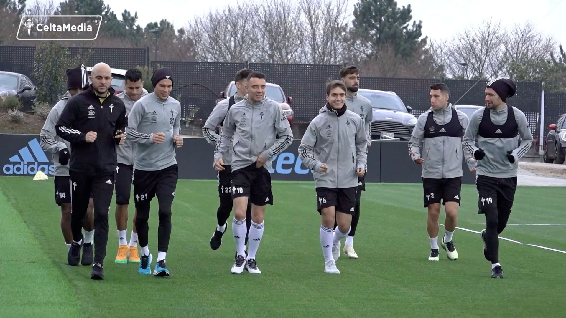 entrenamiento_con_aspas_y_denis_al_frente.png