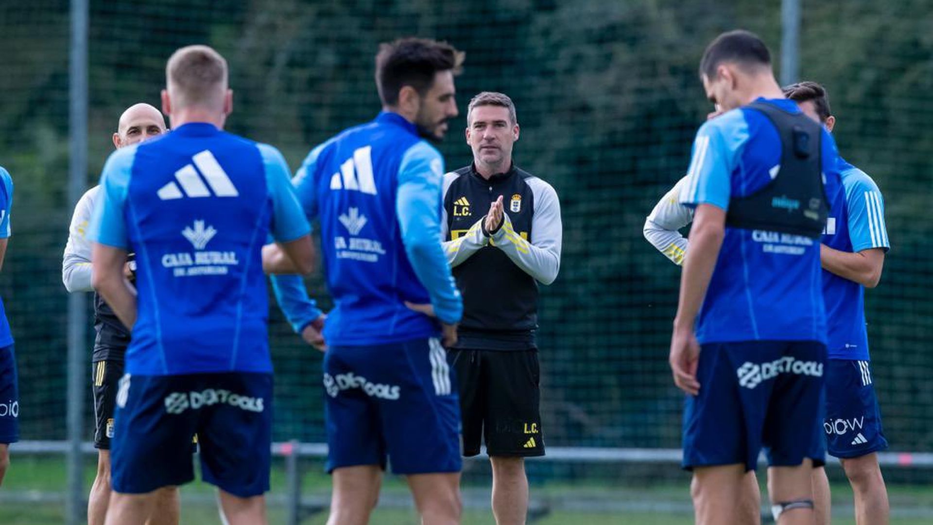 entrenamiento_del_real_oviedo_con_luis_carrion_foto_rov_001.jpg entrenamiento_del_real_oviedo_con_luis_carrion_foto_rov_001.jpg