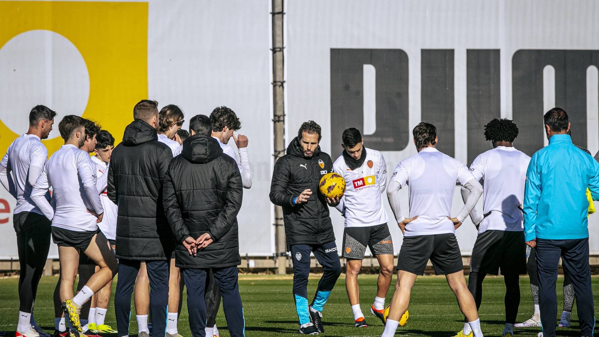 entrenamiento_del_valencia_cf_foto_vcf_001.jpeg