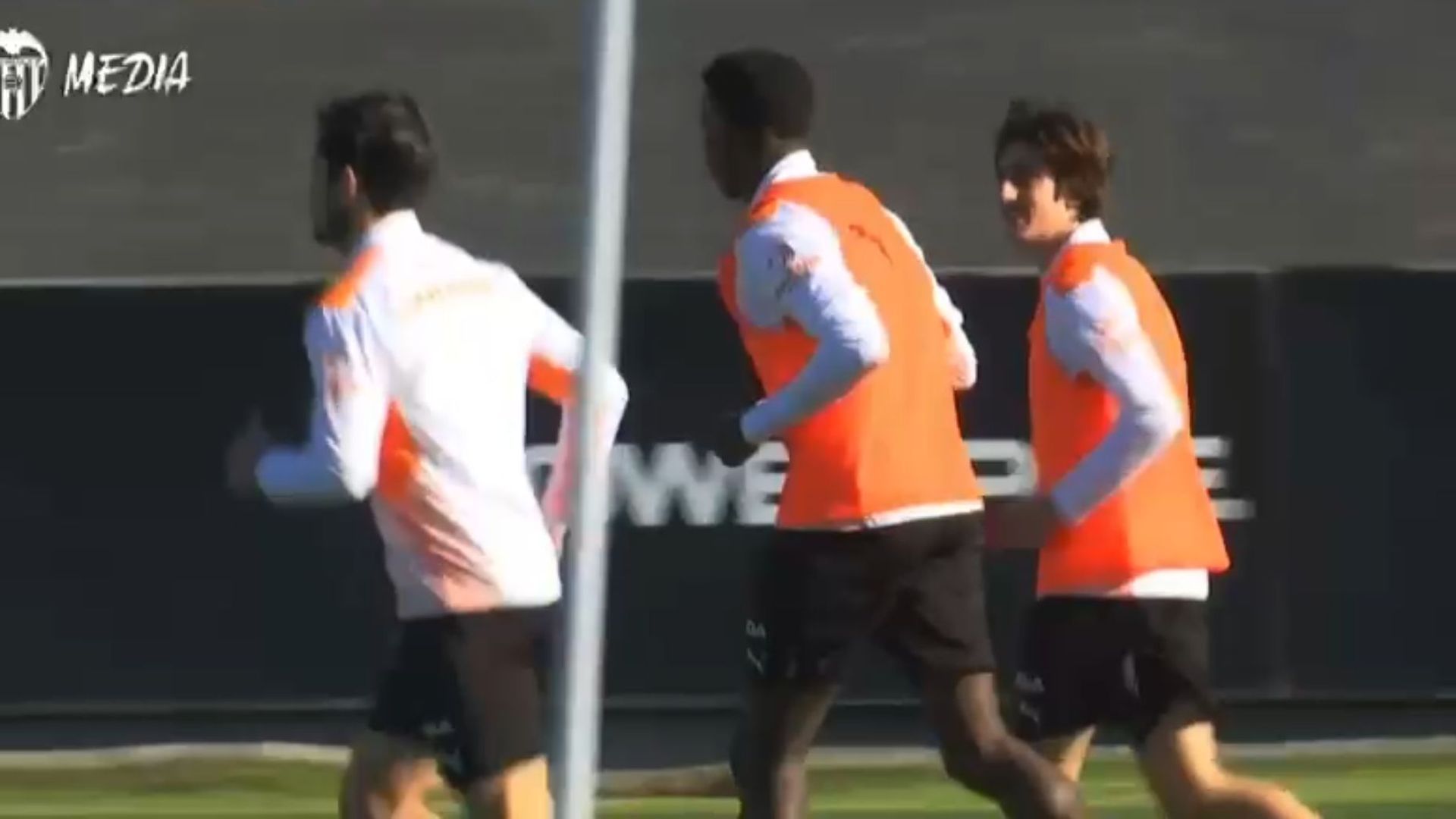 entrenamiento_del_valencia_con_los_nuevos_fichajespng.png