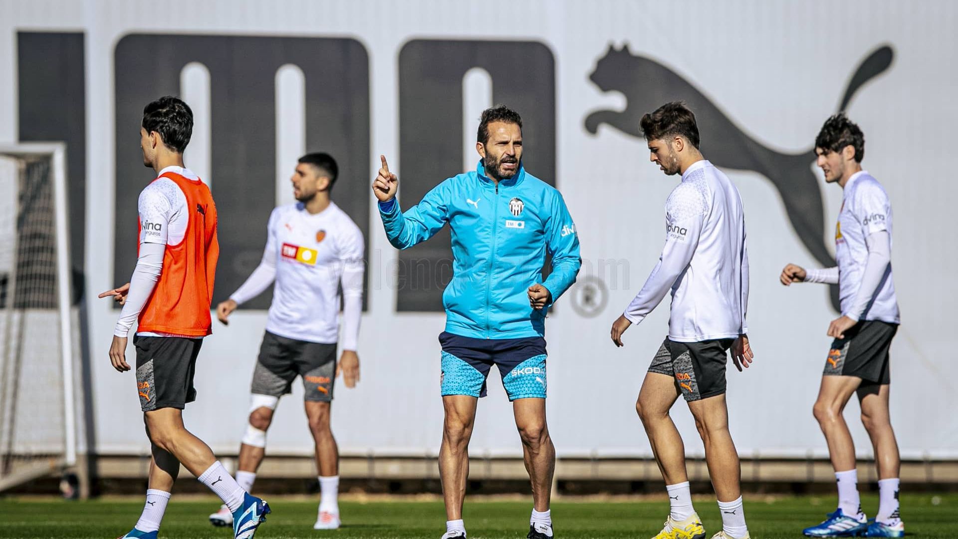 entrenamiento_foto_valencia_cf_001.jpeg entrenamiento_foto_valencia_cf_001.jpeg