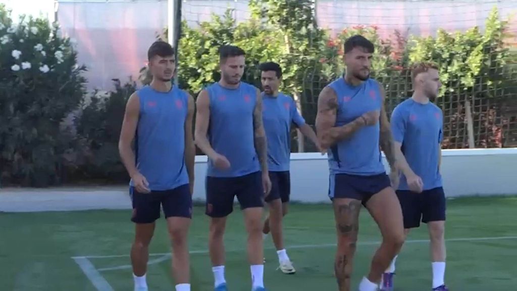 Entrenamiento del Sevilla tras el choque ante el Girona