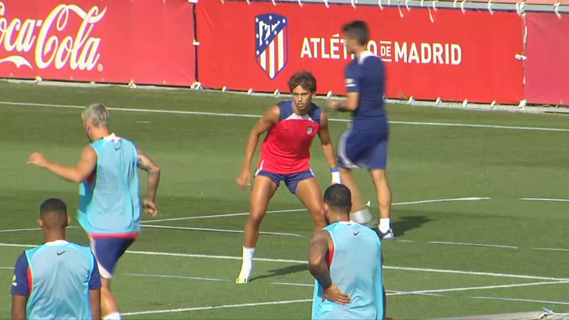 entrenamiento_sin_castigo_para_joao_felix_con_el_atletico_de_madrid.jpeg entrenamiento_sin_castigo_para_joao_felix_con_el_atletico_de_madrid.jpeg