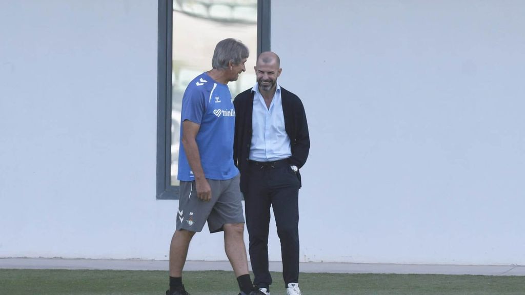 Entrenamiento del Betis sin Pablo Fornals el 9-10-2025