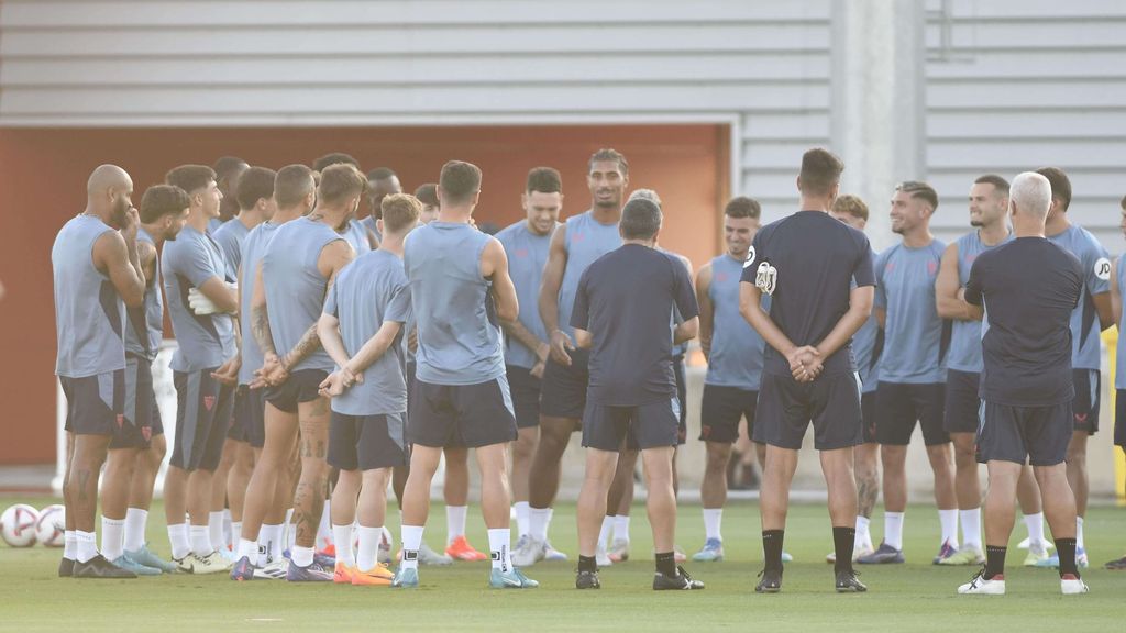 El reto entre Badé y García Pimienta en el entrenamiento: "Una cena y una comida"