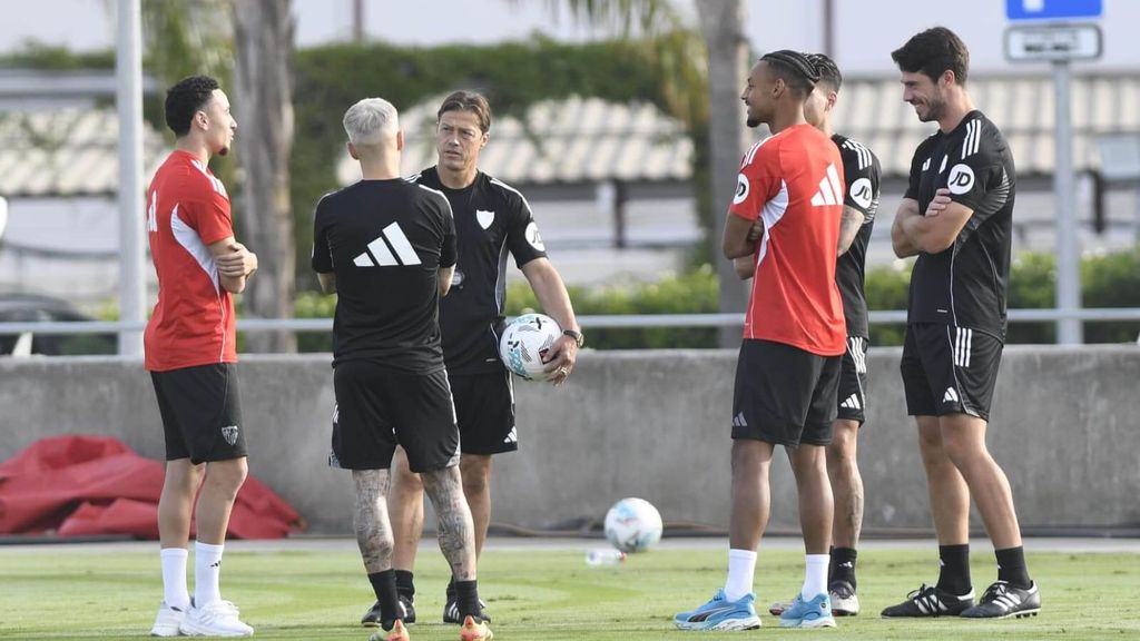 Sow y Rubén Vargas, novedades en el entrenamiento del Sevilla