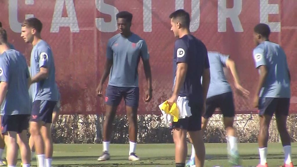 El Sevilla entrena para preparar su visita a Bilbao