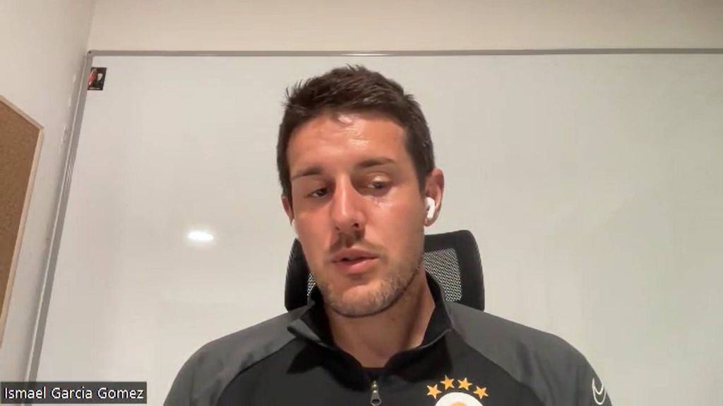 entrevista a Ismael García Gómez, segundo entrenador del Galatasaray, hablando del Fenerbahçe