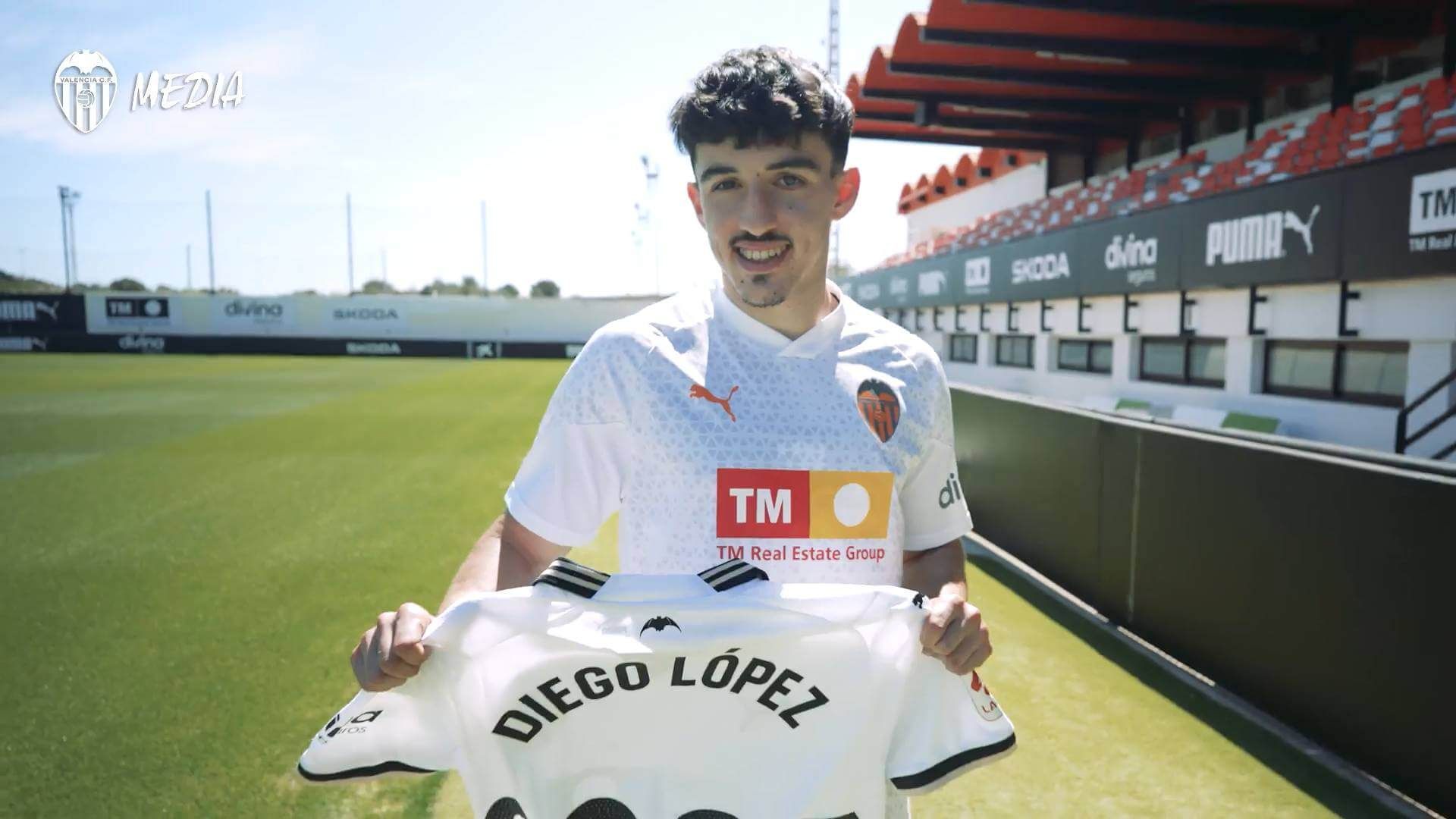 entrevista_con_diego_lopez_sobre_su_renovacion_001.jpg entrevista_con_diego_lopez_sobre_su_renovacion_001.jpg